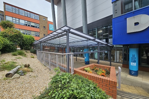 dining canopy lincoln college